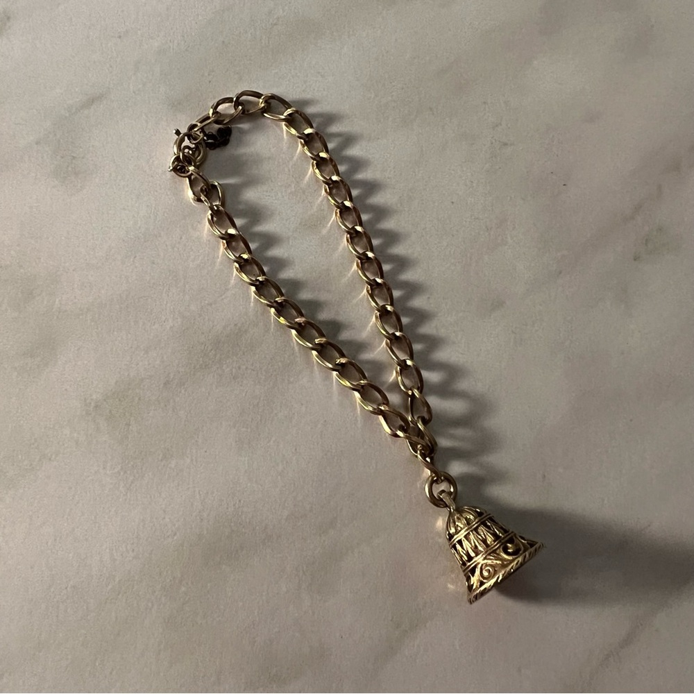 Vintage 10k gold bell bracelet with pearl